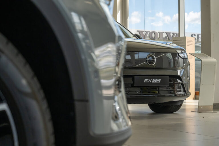 concession Volvo Grenoble-01