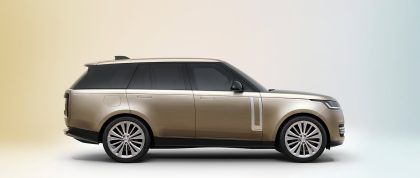 NOUVEAU RANGE ROVER.